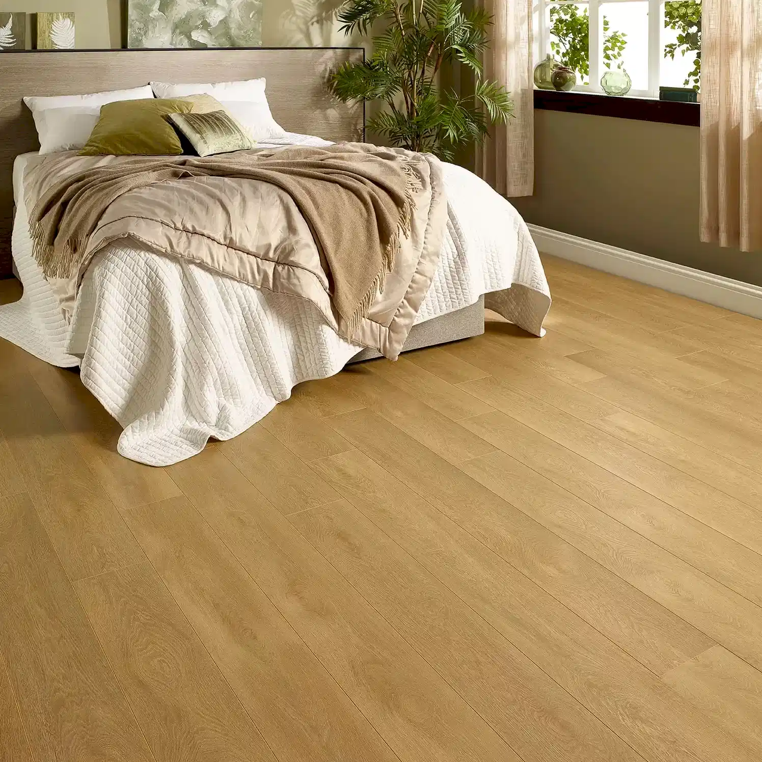 Premium 12mm Camel Oak AC5 Laminate Flooring