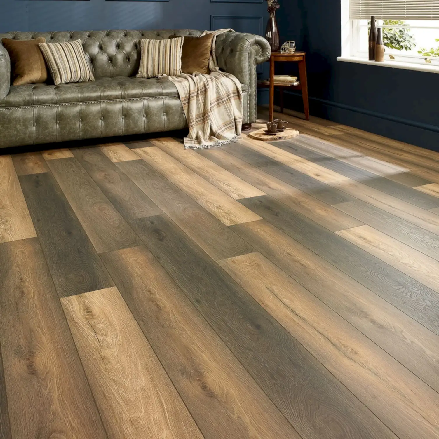 Premium 12mm Foundry Oak AC5 Laminate Flooring