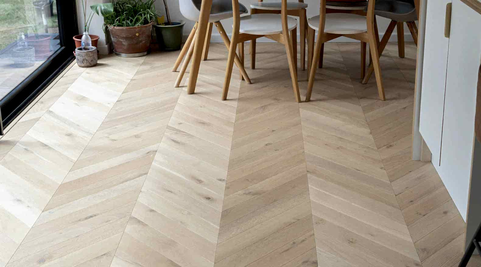 Chevron 45° Flooring